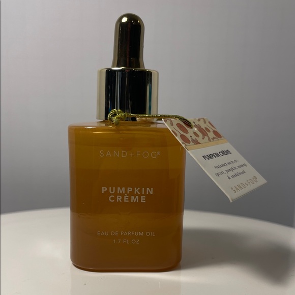 Viral Sand + Fog “Pumpkin Crème” Scented Body Oil 1.7 fl oz - Picture 1 of 2